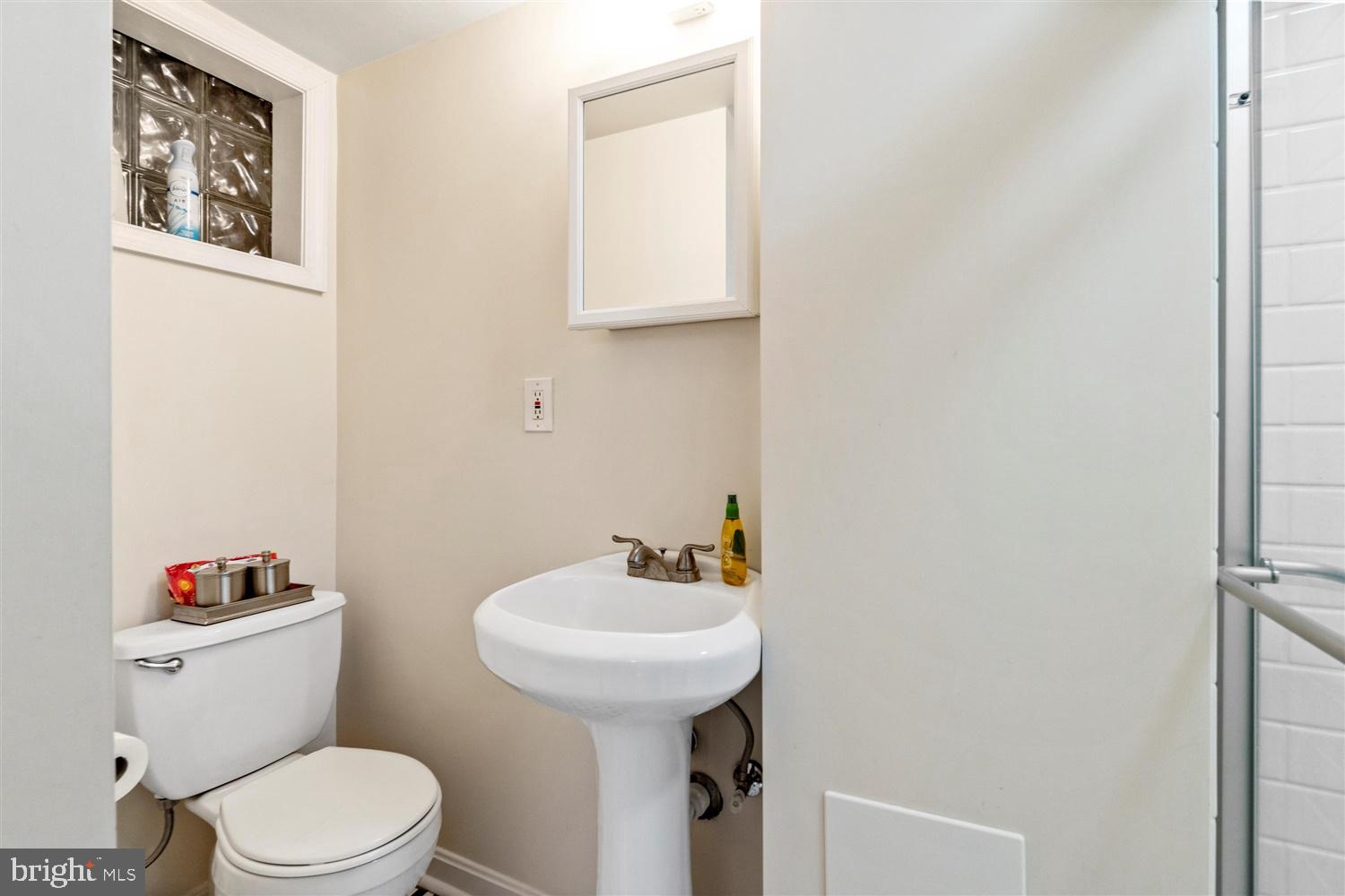 175 Dumbarton Road Baltimore, MD 21212 - Photo 35 of 42 Lower Level Full Bathroom