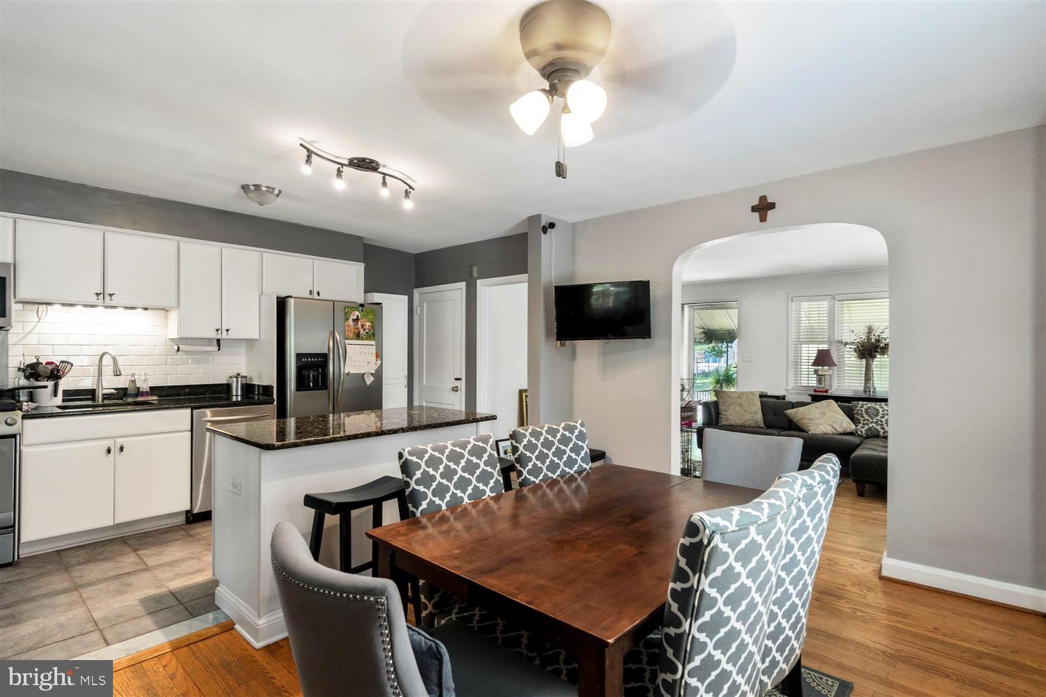 175 Dumbarton Road Baltimore, MD 21212 - Photo 10 of 42 Dining Area