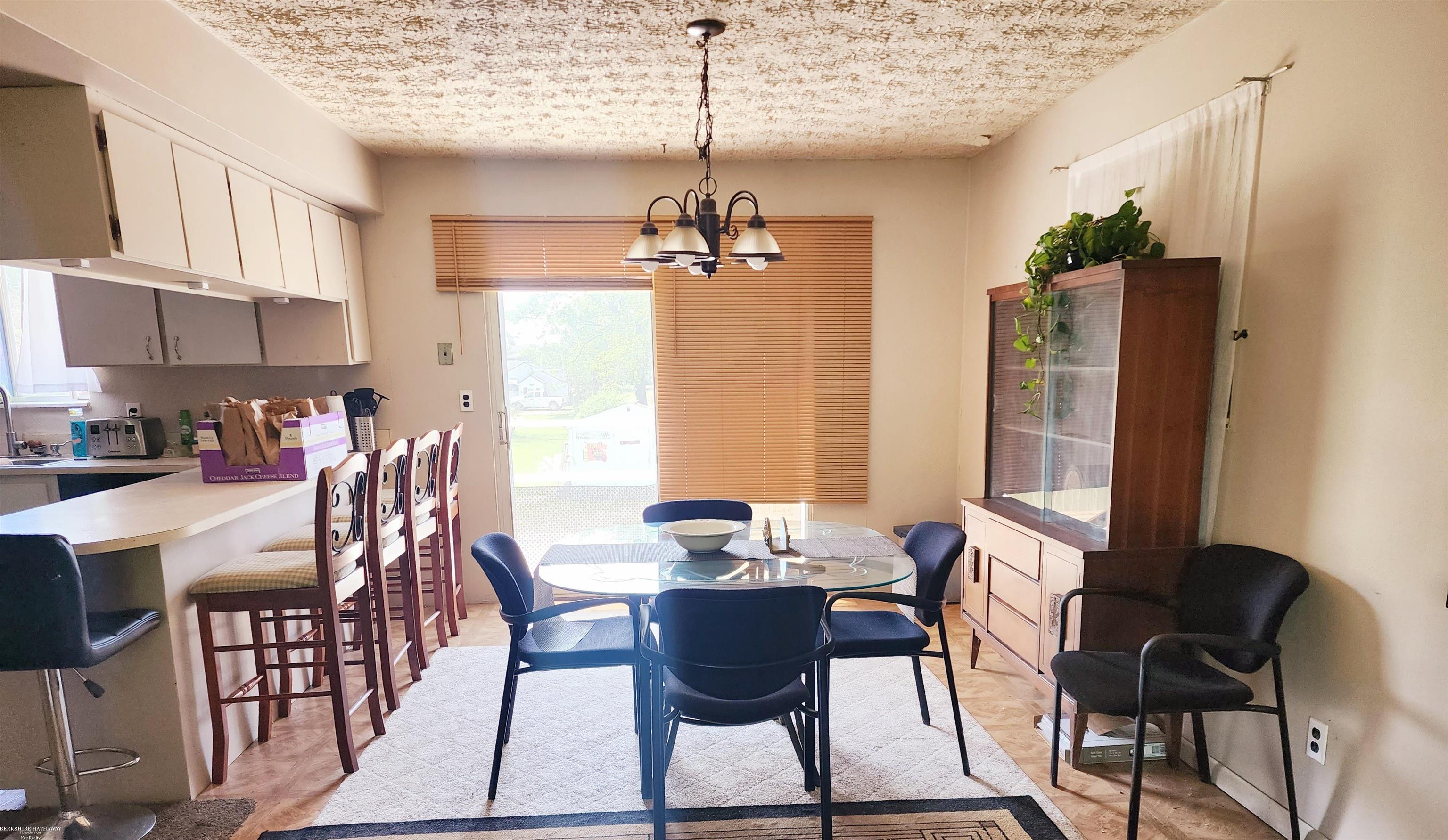 5444 Hearst Road Utica, MI 48317 - Photo 10 of 30 50109854-9.JPG