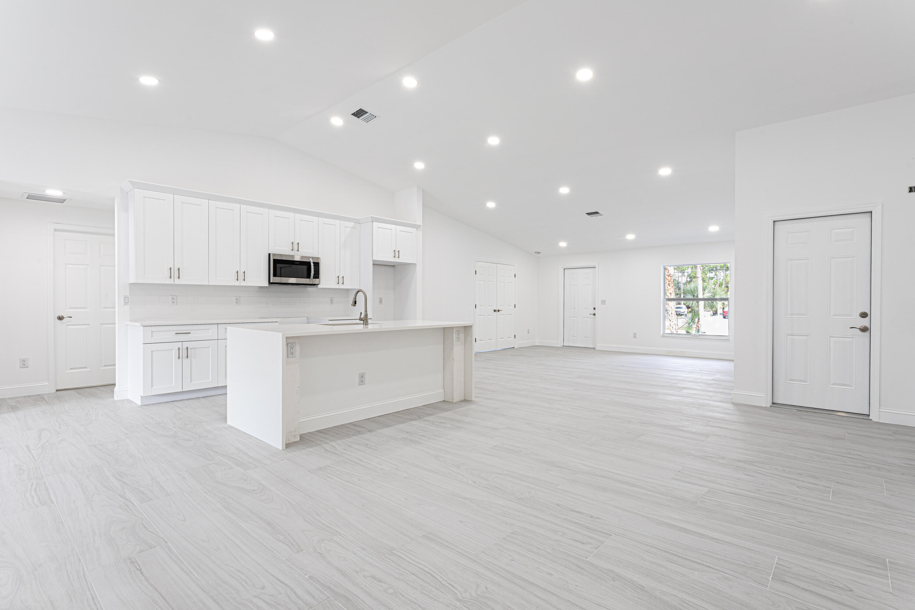 17926 33rd Road North Loxahatchee, FL 33470 - Photo 12 of 49 8ED62A74-F36F-451A-BAEF-512A397FB81A