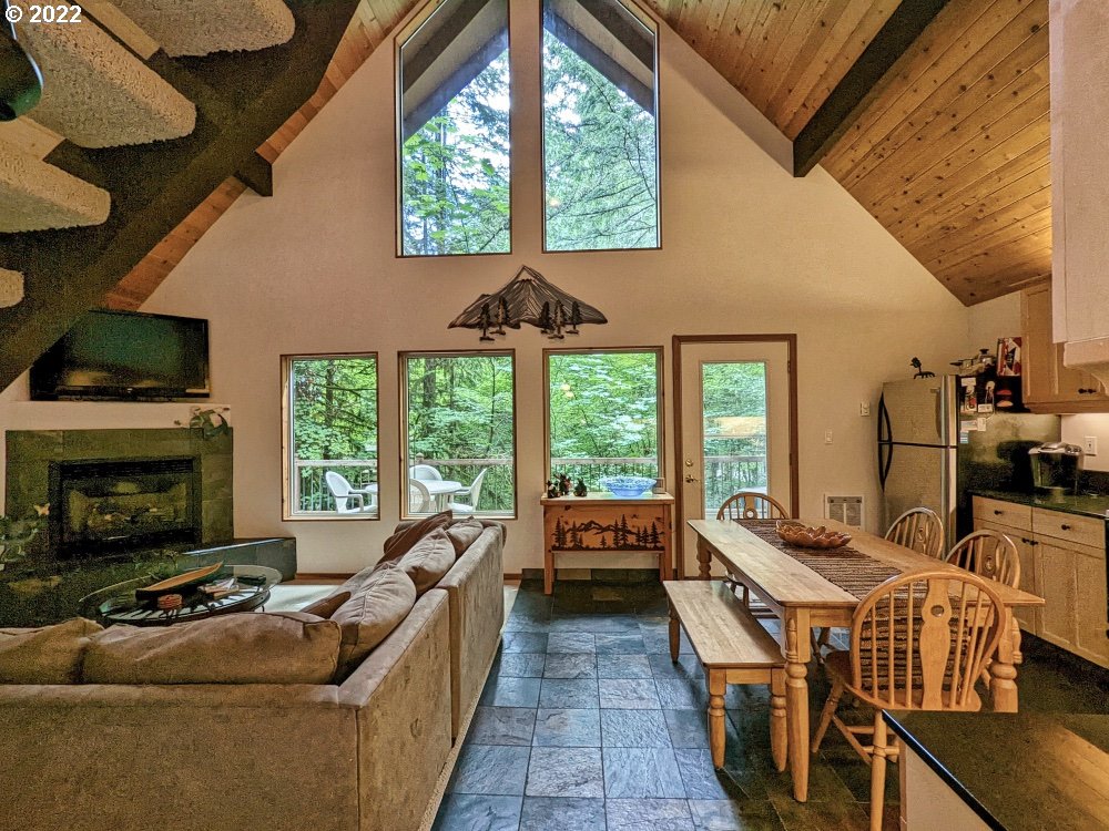 72448 East Smith Loop Rhododendron, OR 97049 - Photo 3 of 32 Gallery Image 3