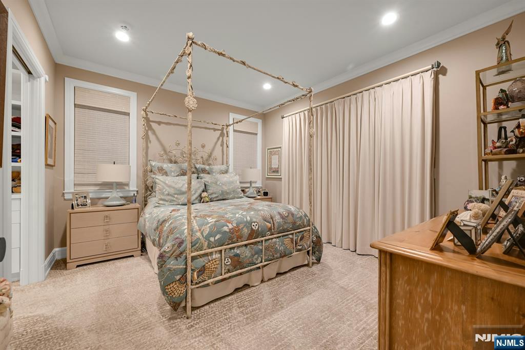 86 Fox Hedge Road Saddle River, NJ 07458 - Photo 33 of 44