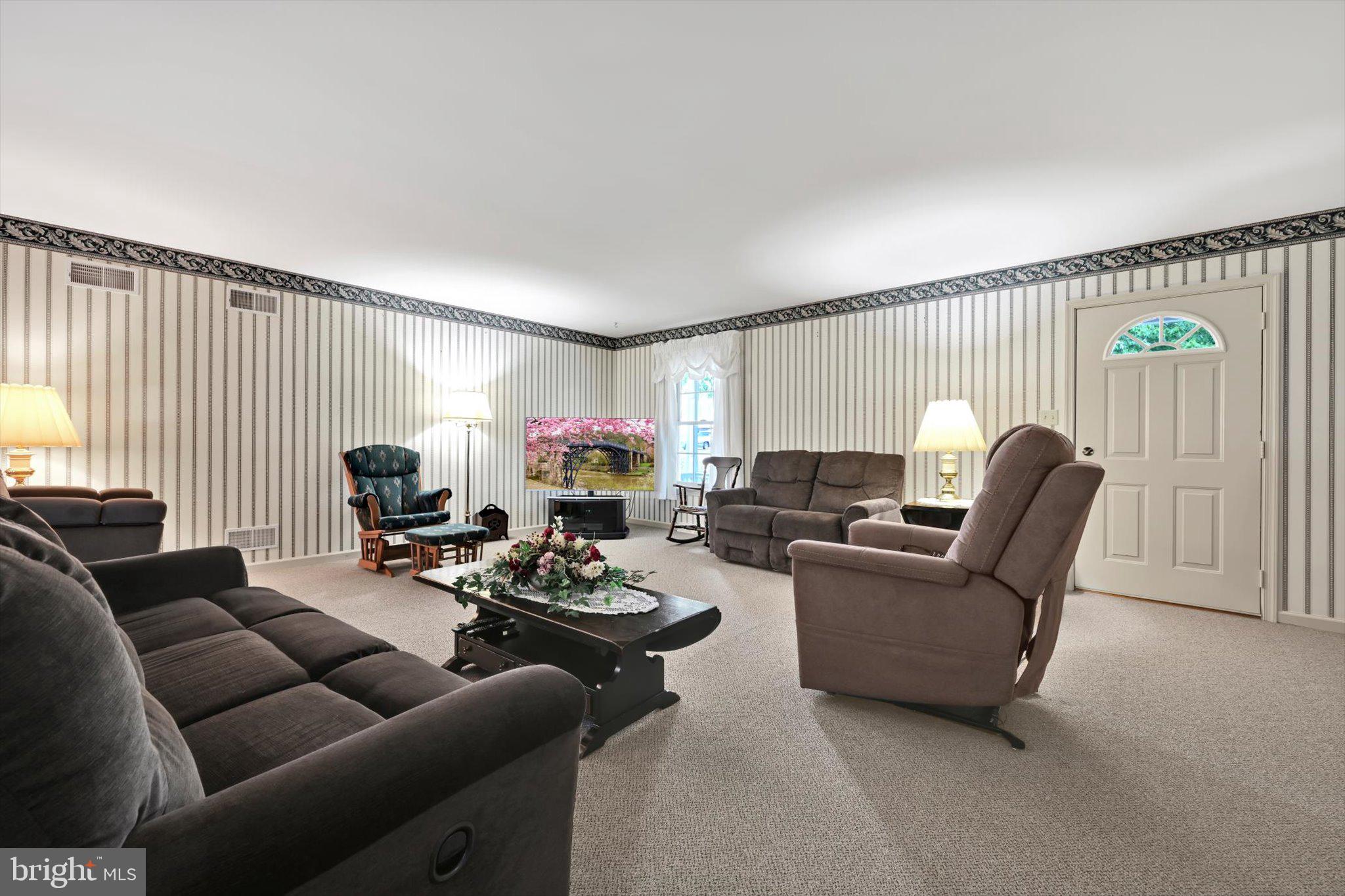 75 Reinholds Road Denver, PA 17517 - Photo 9 of 51 Spacious Living Room