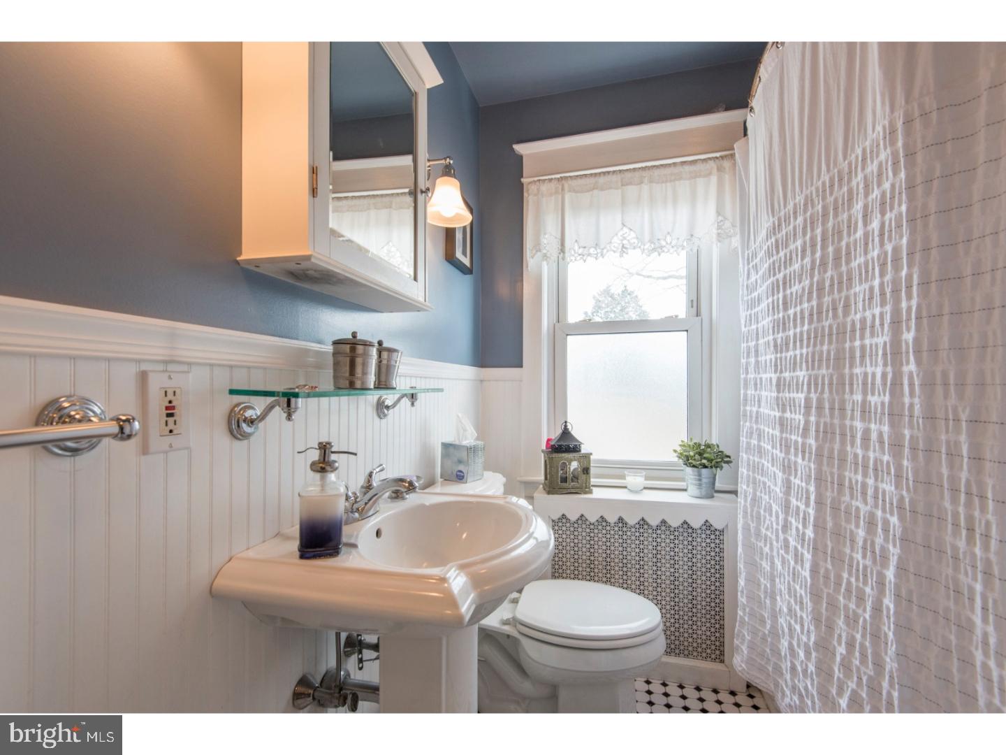 117 Sycamore Road Havertown, PA 19083 - Photo 17 of 25 Bathroom
