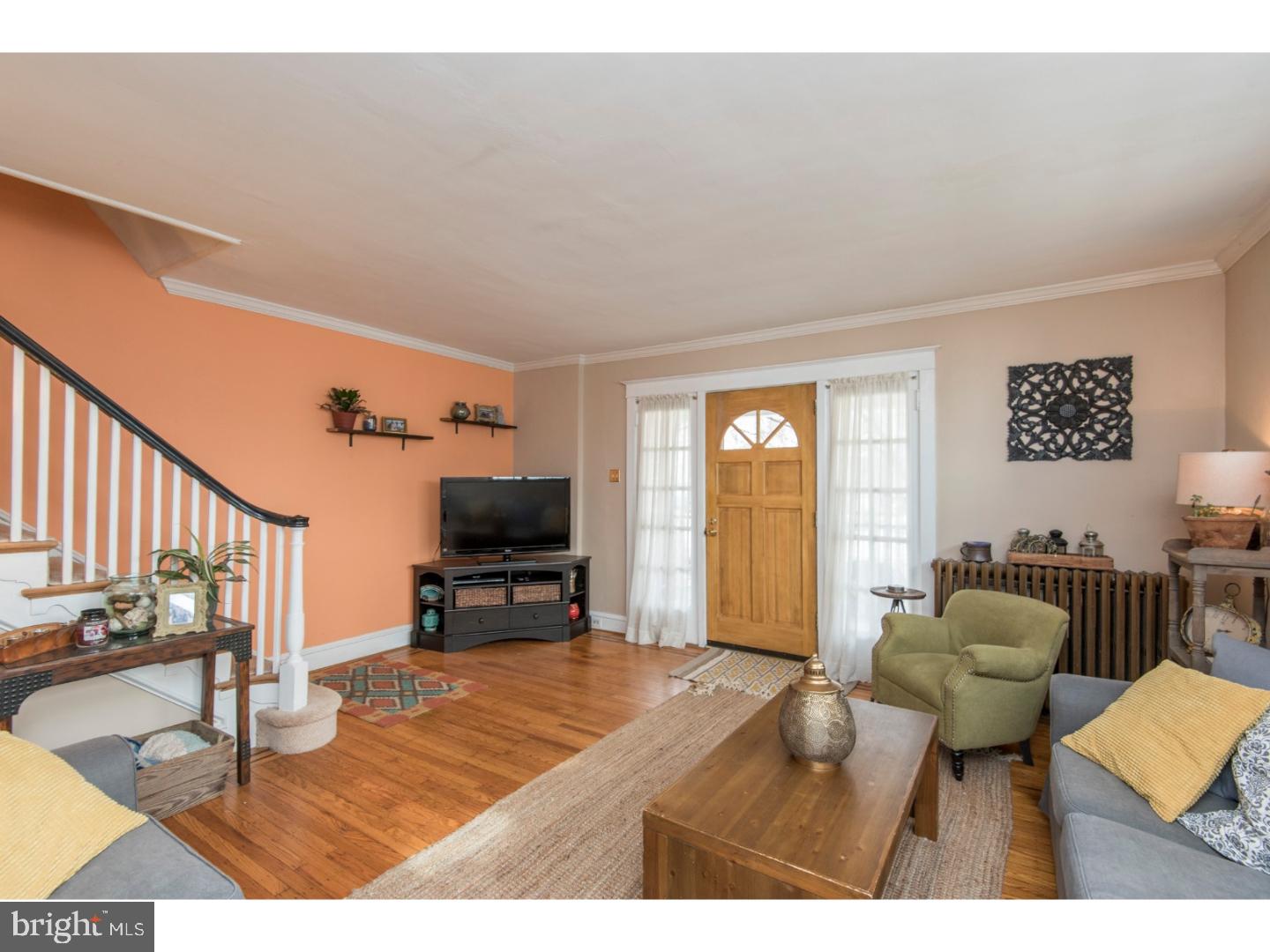 117 Sycamore Road Havertown, PA 19083 - Photo 4 of 25 Living Room