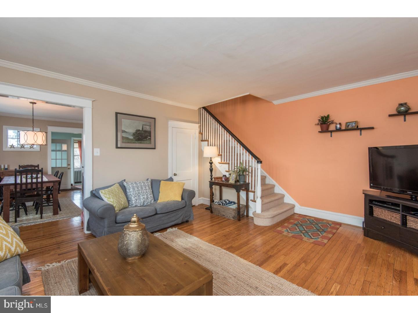 117 Sycamore Road Havertown, PA 19083 - Photo 5 of 25 Living Room