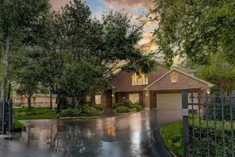 $875,000 | 3509 Mirror Court, Spring, TX 77388