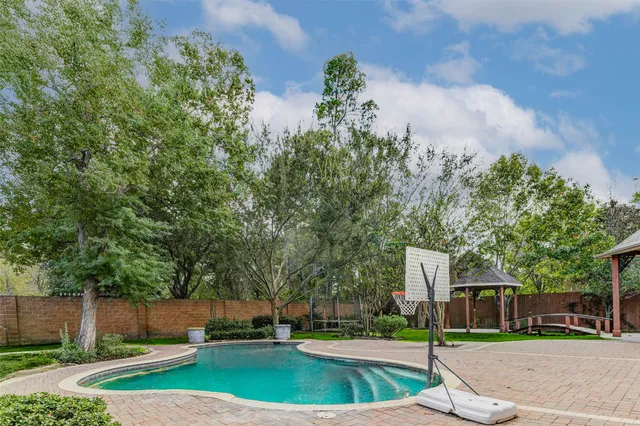 $925,000 | 3509 Mirror Court, Spring, TX 77388