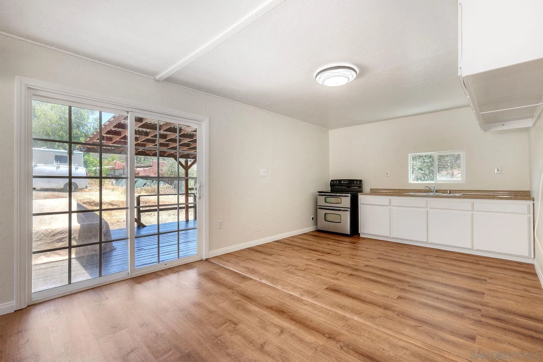 126 Almyra Road El Cajon, CA 92019 - Photo 6 of 21