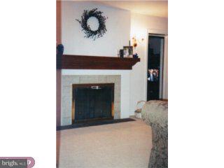 15 Shelburne Road Springfield, PA 19064 - Photo 3 of 6