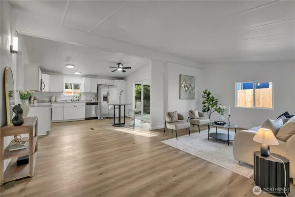 $199,997 | 375 Union Avenue Southeast, Unit 136, Renton, WA 98059