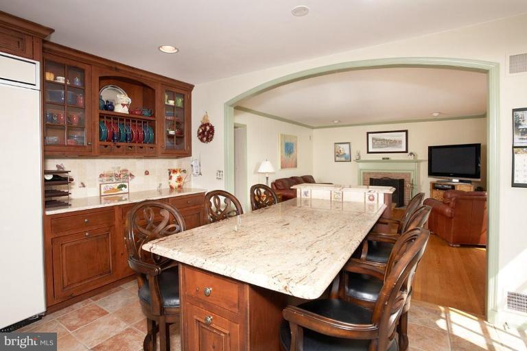 6016 Overlea Road Bethesda, MD 20816 - Photo 15 of 30 Kitchen