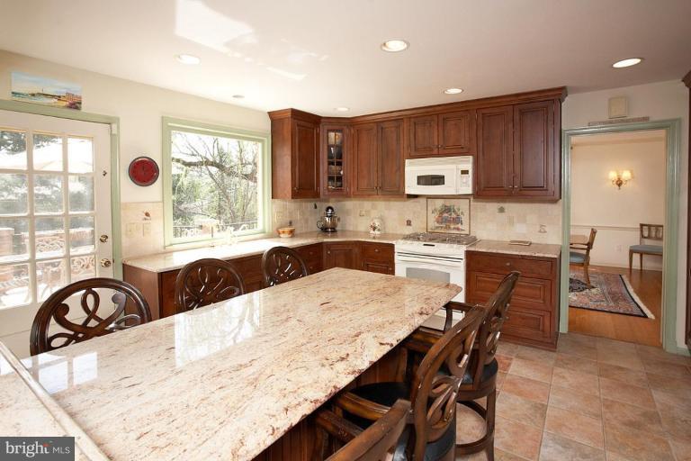 6016 Overlea Road Bethesda, MD 20816 - Photo 17 of 30 Kitchen #3