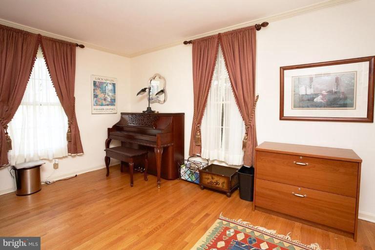 6016 Overlea Road Bethesda, MD 20816 - Photo 20 of 30 Study