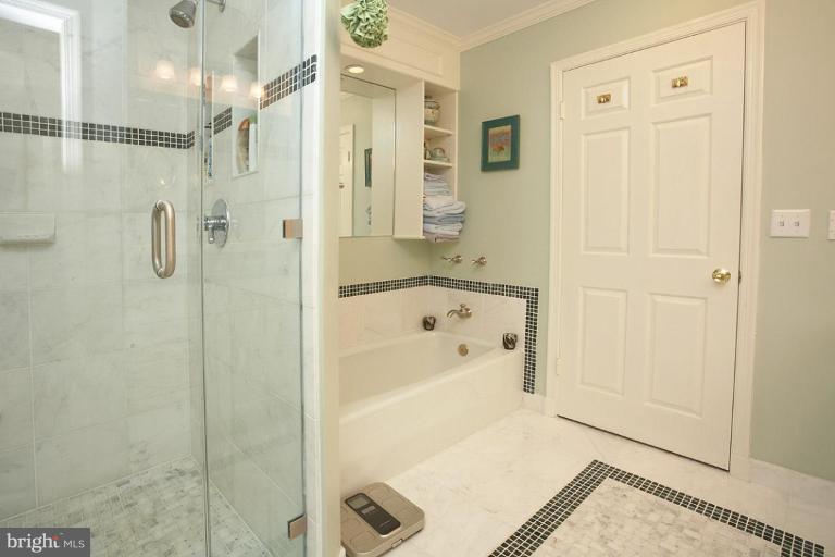 6016 Overlea Road Bethesda, MD 20816 - Photo 22 of 30 Master Bath