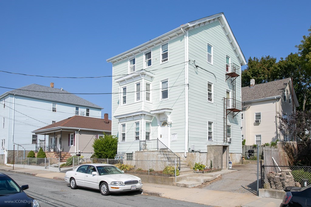 488 Cambridge Street Fall River, MA 02721 - Photo 2 of 29 Gallery Image 2