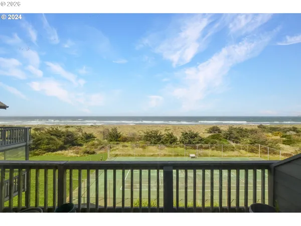 $575,000 | 29134 Ellensburg Avenue, Unit 23, Gold Beach, OR 97444