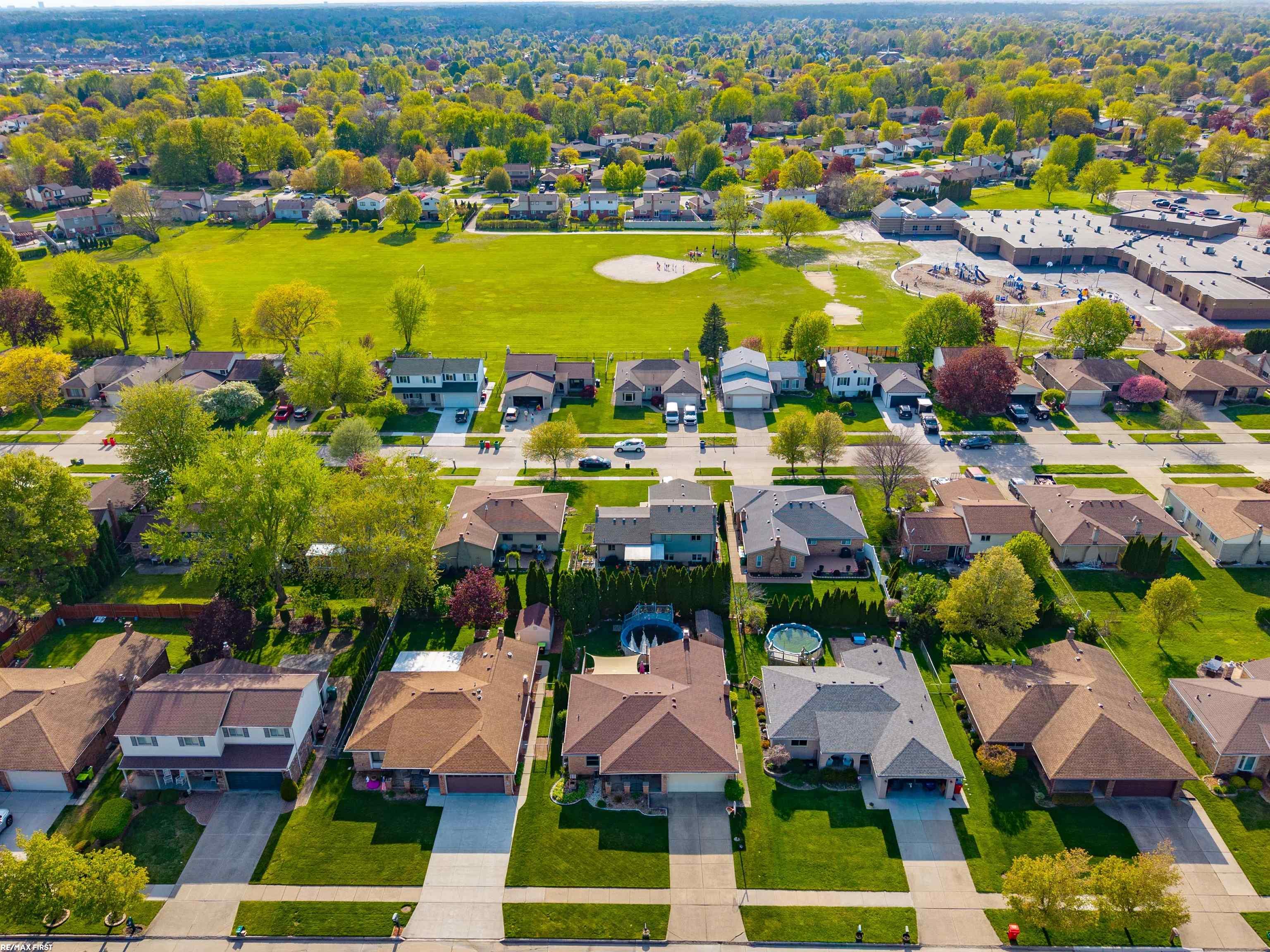 47651 Chrys Road Macomb, MI 48044 - Photo 9 of 46