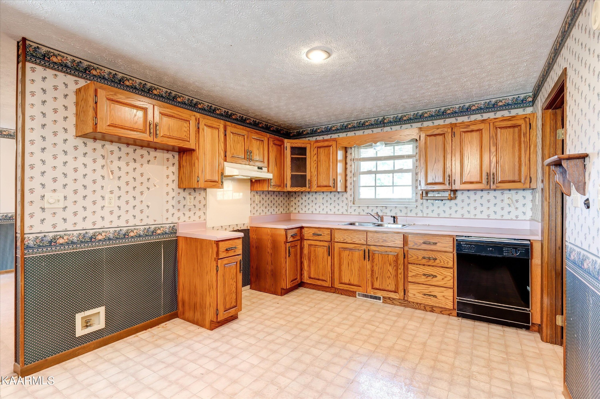 6044 Hutton Ridge Road Maryville, TN 37801 - Photo 12 of 34 Gallery Image 12