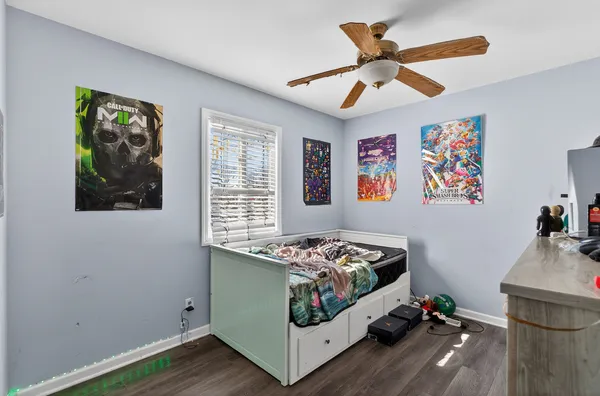 $290,000 | 196 Hadleigh Road, Bolingbrook, IL 60440