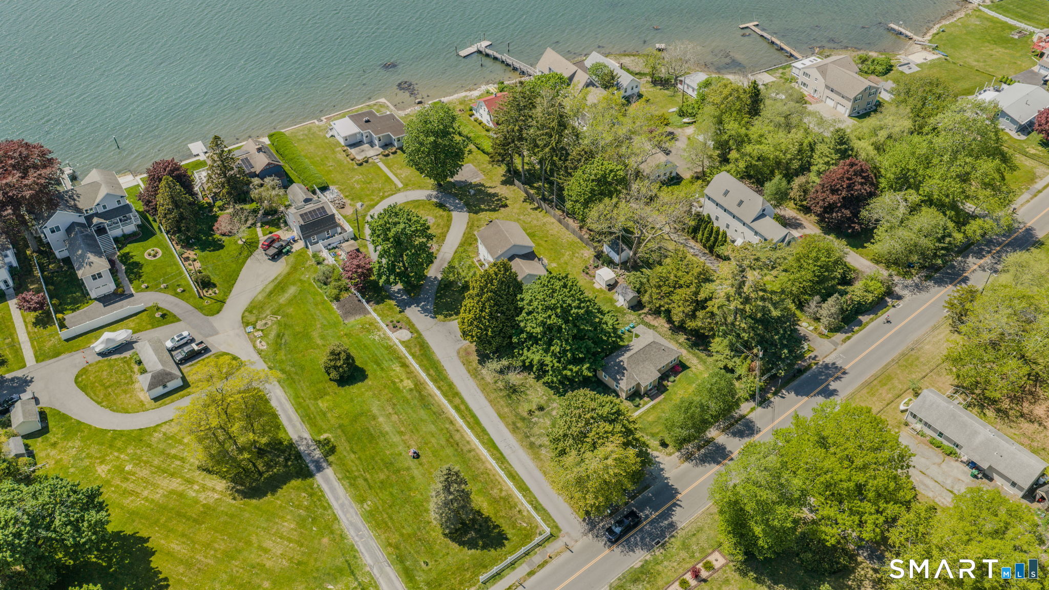 210 Shore Road Waterford, CT 06385 - Photo 11 of 26