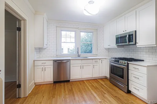 $2,900 | 6 Sanger Avenue, New Hartford, NY 13413