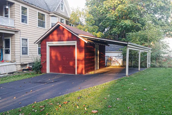 $2,900 | 6 Sanger Avenue, New Hartford, NY 13413