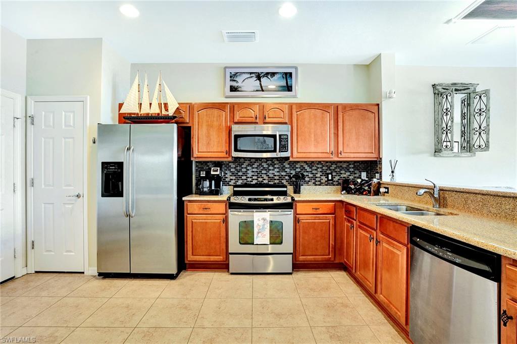 16077 Ravina Way, Unit 41 Naples, FL 34110 - Photo 6 of 25 Gallery Image 6