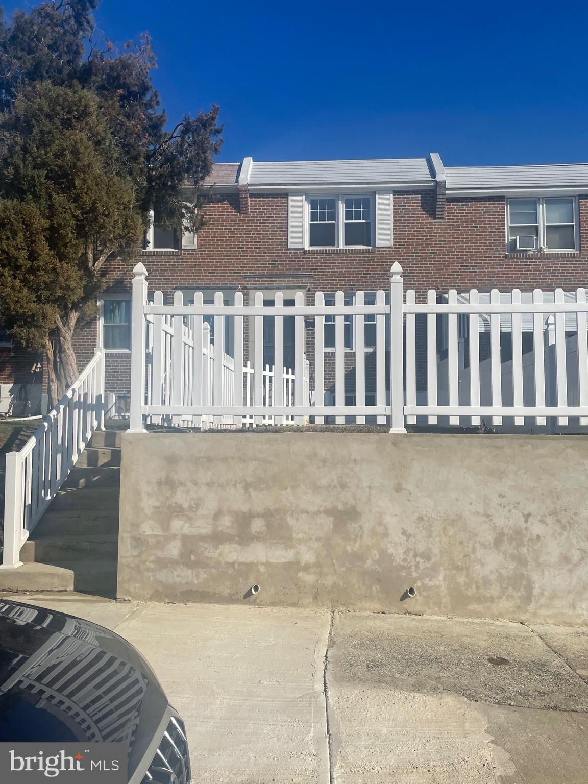 1625 Pennington Road Philadelphia, PA 19151 - Photo 1 of 30 Front