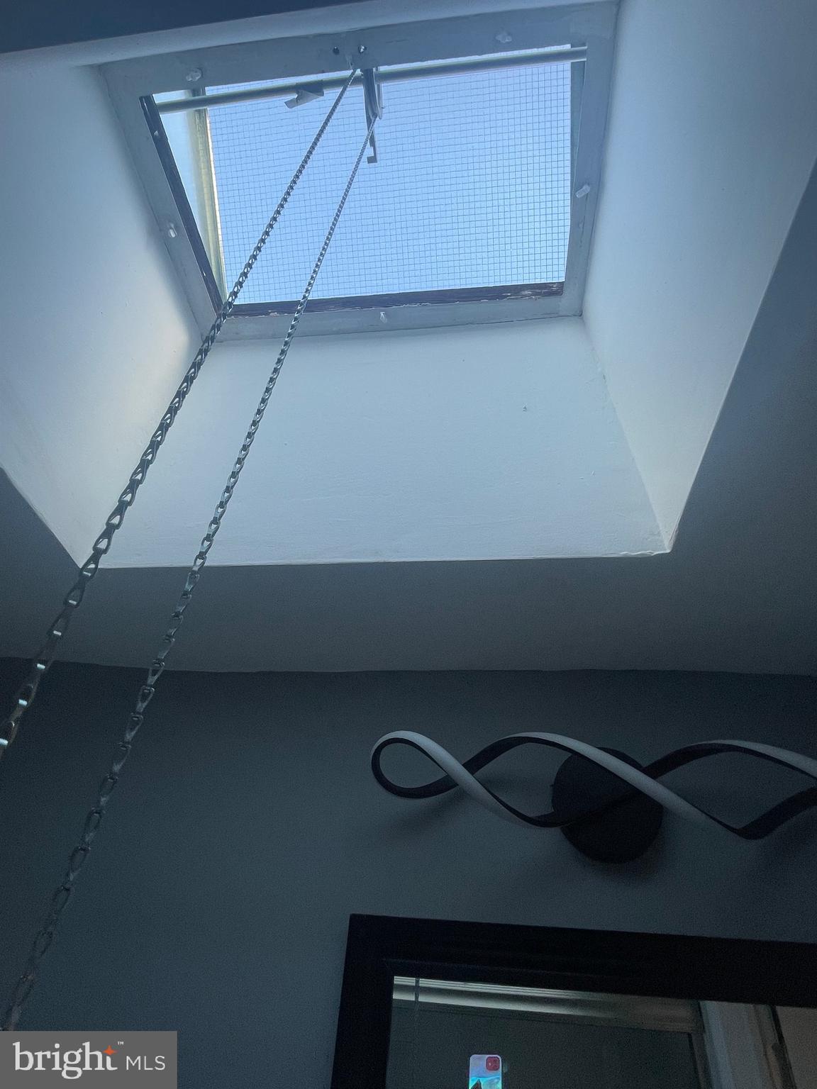 1625 Pennington Road Philadelphia, PA 19151 - Photo 23 of 30 Bathroom Sky light