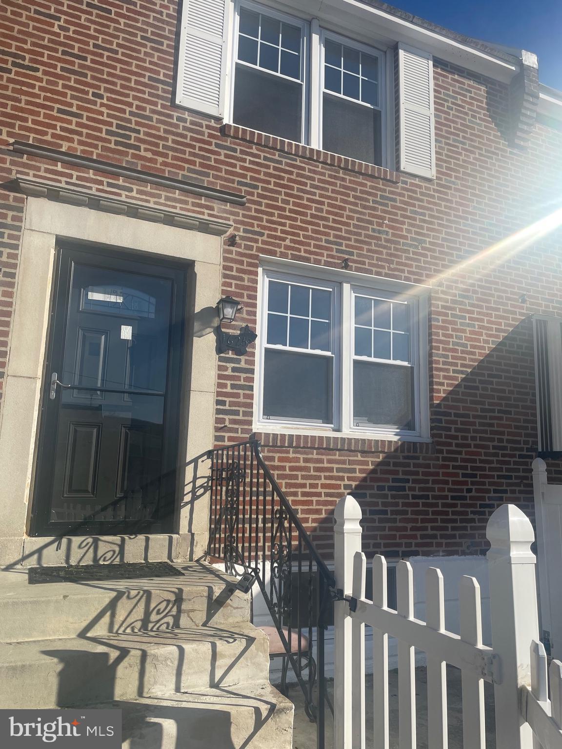 1625 Pennington Road Philadelphia, PA 19151 - Photo 4 of 30 Front