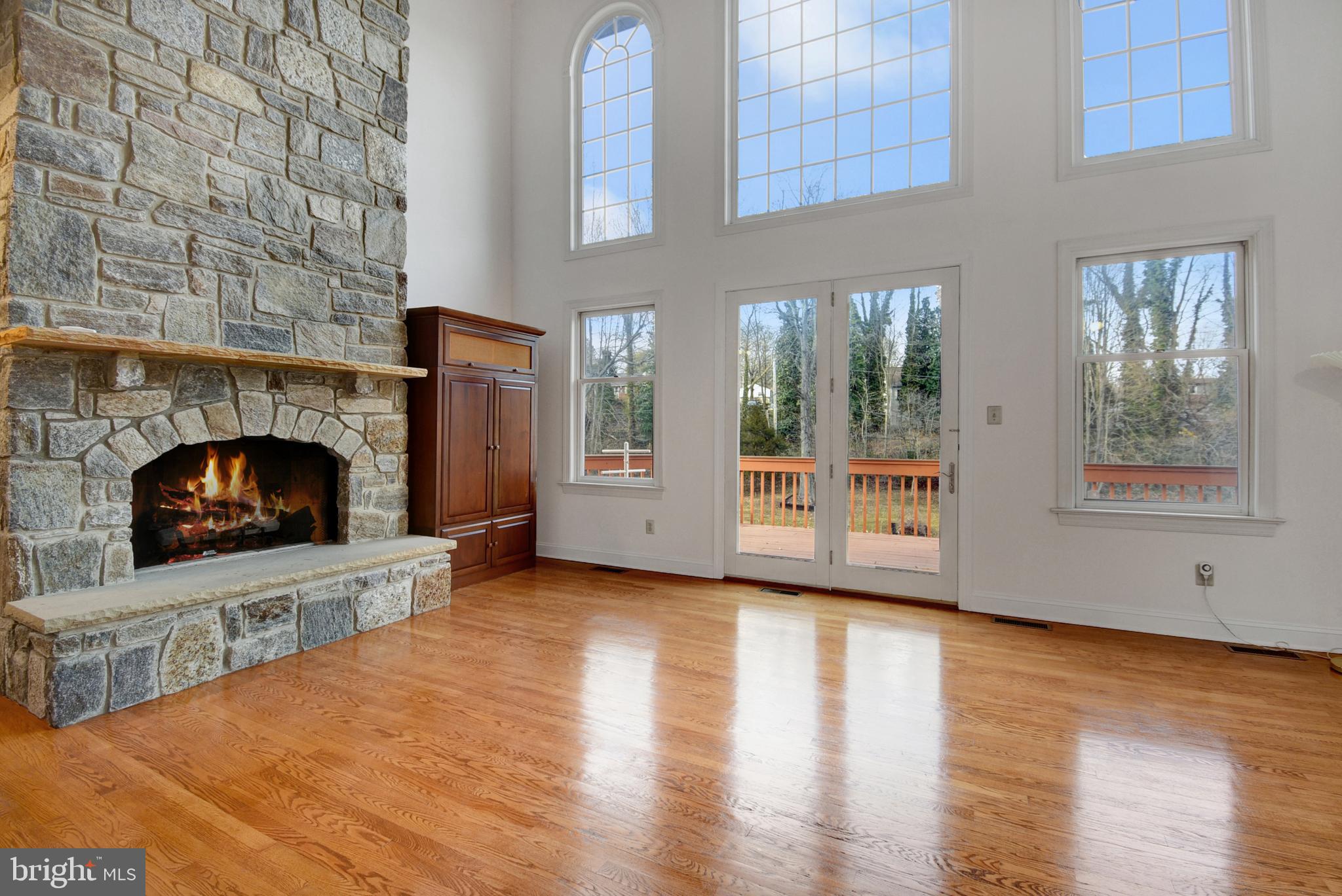 411 Marie Drive Wallingford, PA 19086 - Photo 11 of 44 Family Room