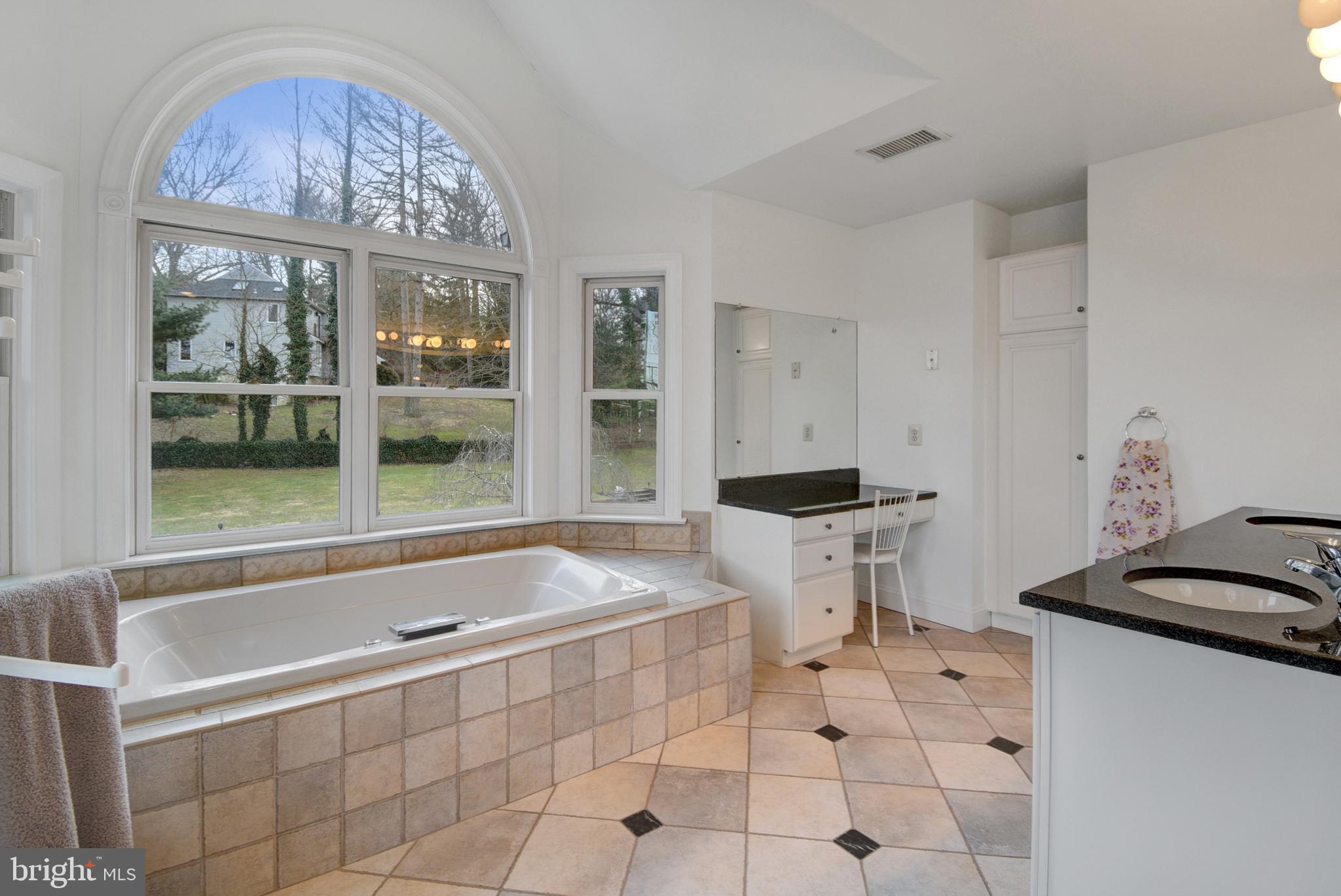 411 Marie Drive Wallingford, PA 19086 - Photo 21 of 44 Master Bath