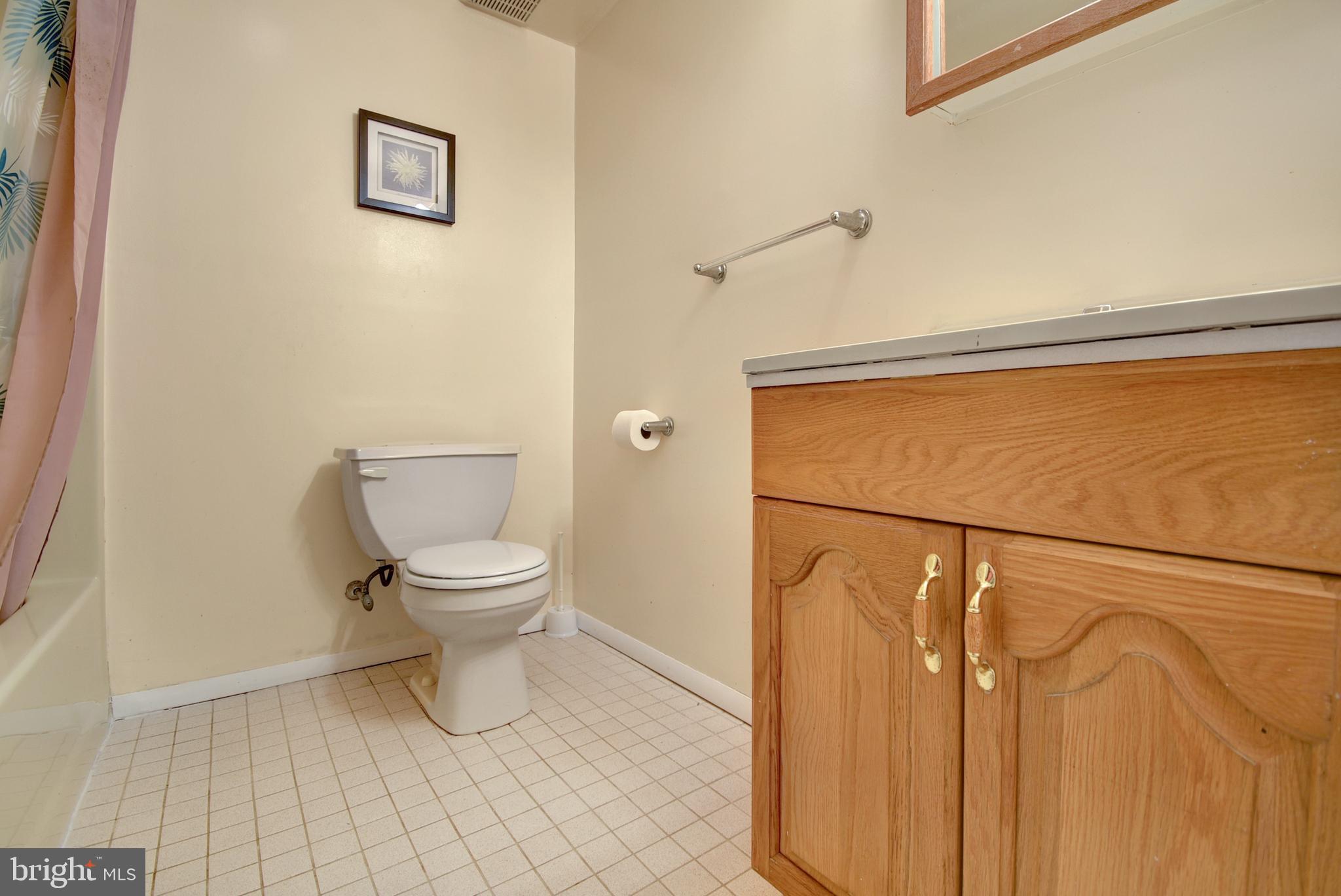 411 Marie Drive Wallingford, PA 19086 - Photo 36 of 44 In-law Suite