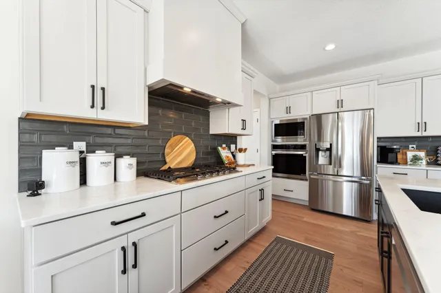 $813,000 | 15032 Ardmullivan Lane, Rosemount, MN 55068