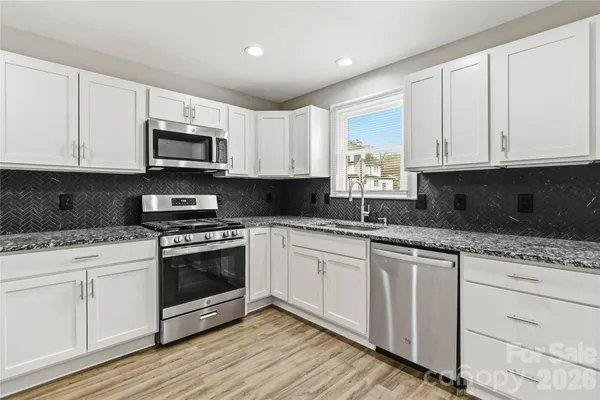 $365,000 | 406 Harris Lane, Monroe, NC 28112