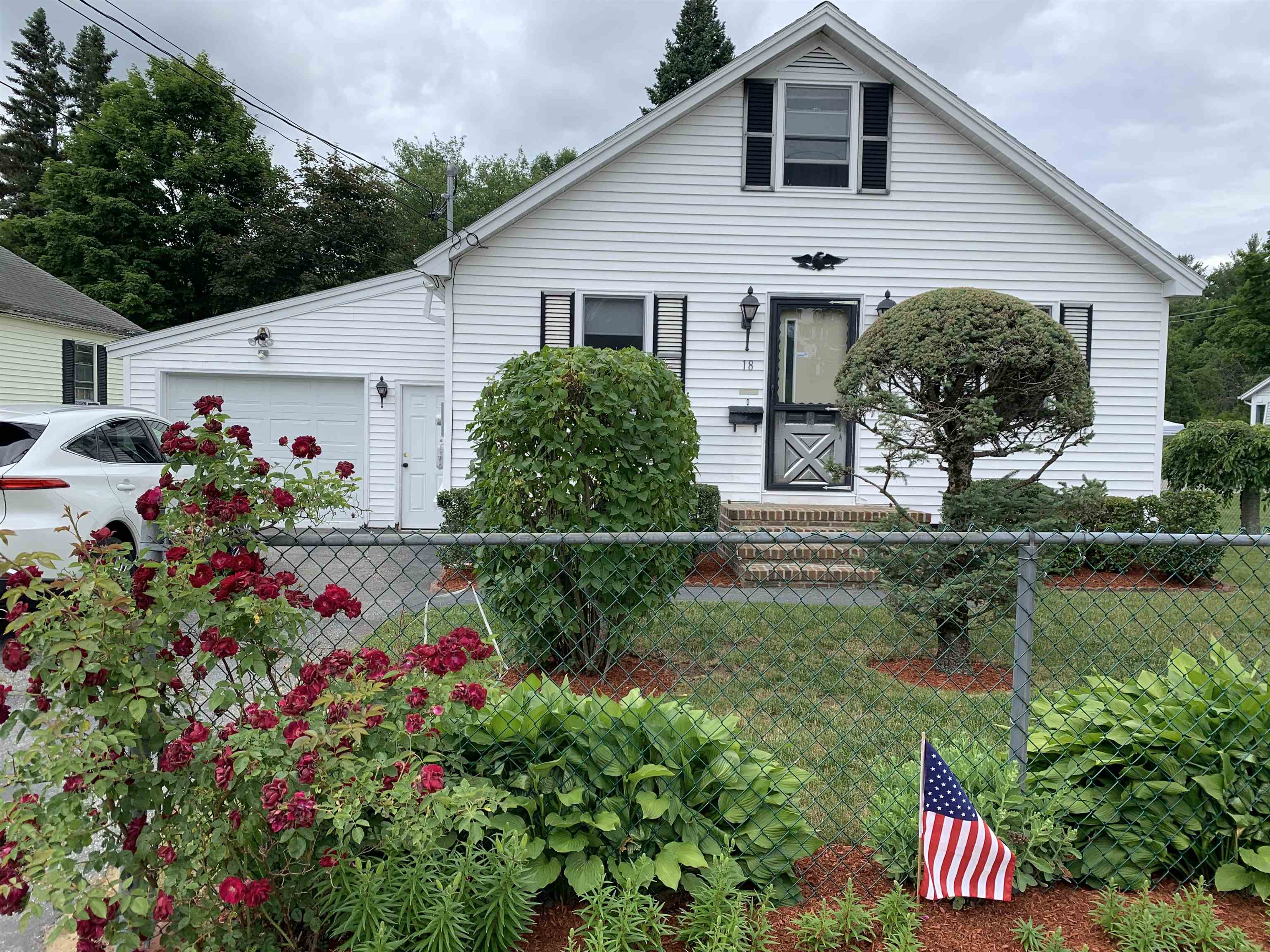 18 Haig Street Rochester, NH 03867 - Photo 1 of 17