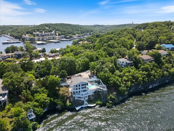 $850,000 | 1493 Bluff Drive, Osage Beach, MO 65065