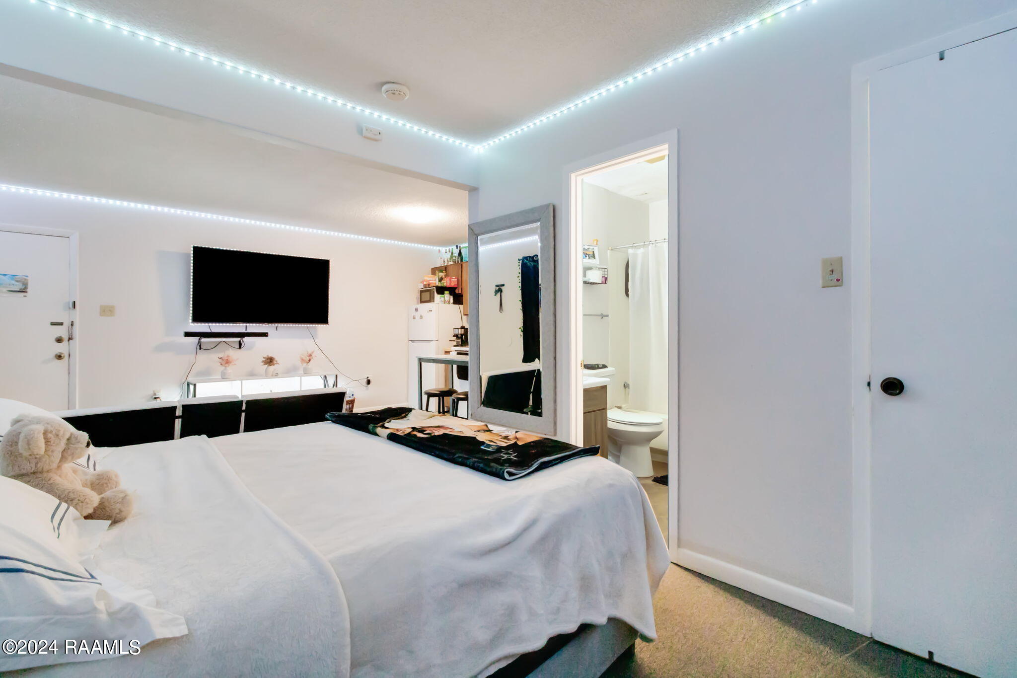 303 Cougar Ridge Lafayette, LA 70508 - Photo 10 of 12 6-web-or-mls-303 Cougar Ridge 1-4