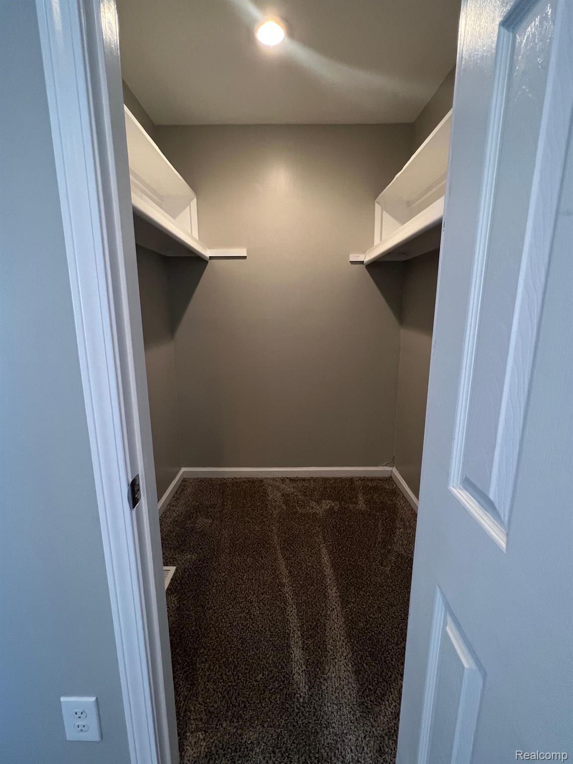 40421 Tyler Road Belleville, MI 48111 - Photo 7 of 16 Gallery Image 7