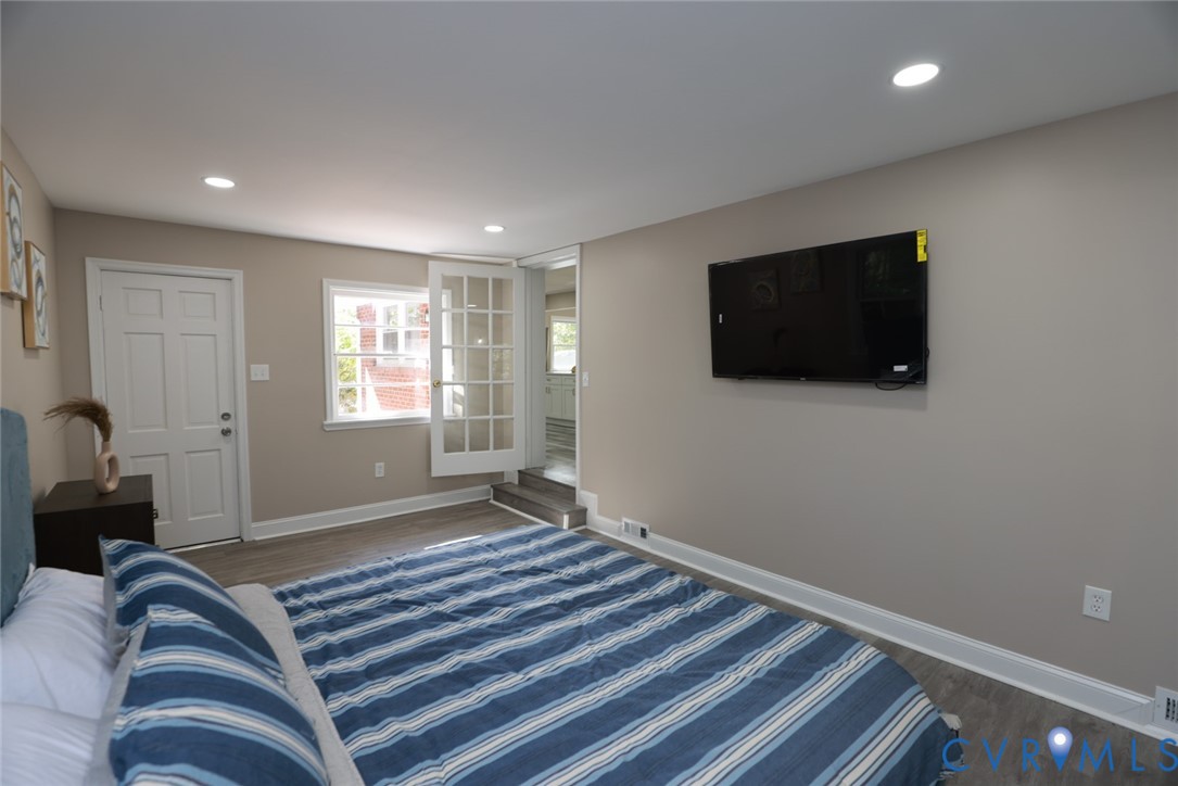 3007 Dunwick Road Richmond, VA 23230 - Photo 23 of 49 Recessed lighting, wood-finish flooring, white pan