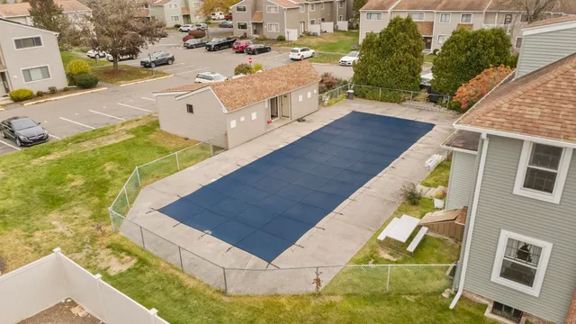 $335,000 | 37 Orangewood West, Unit 37, Derby, CT 06418