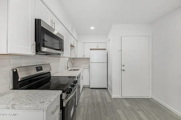 $129,800 | 3131 West Cochise Drive, Unit 229, Phoenix, AZ 85051