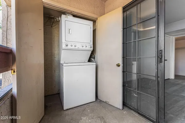 $129,800 | 3131 West Cochise Drive, Unit 229, Phoenix, AZ 85051