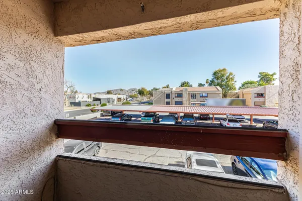 $129,800 | 3131 West Cochise Drive, Unit 229, Phoenix, AZ 85051