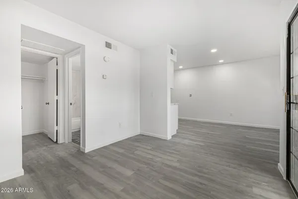 $129,800 | 3131 West Cochise Drive, Unit 229, Phoenix, AZ 85051