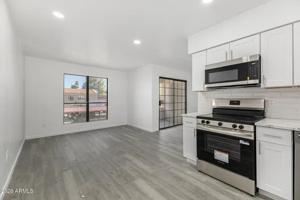 $129,800 | 3131 West Cochise Drive, Unit 229, Phoenix, AZ 85051