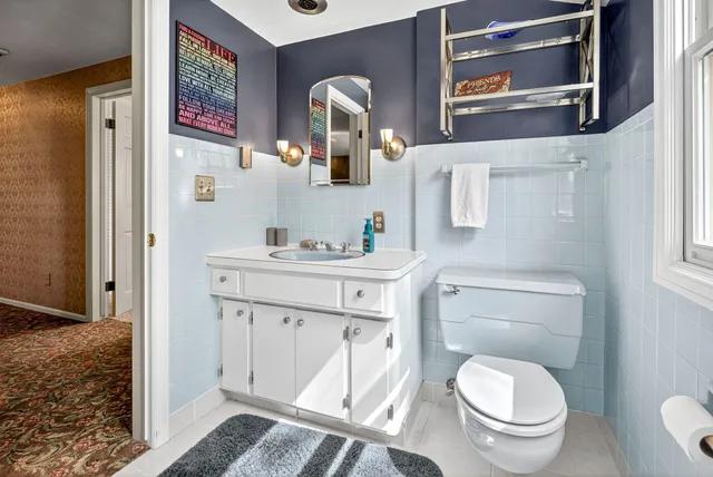 $739,900 | 216 East Main Street, Hortonville, WI 54944