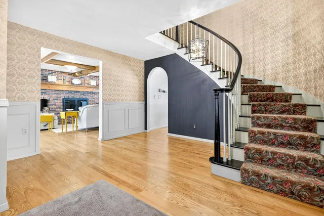 $739,900 | 216 East Main Street, Hortonville, WI 54944