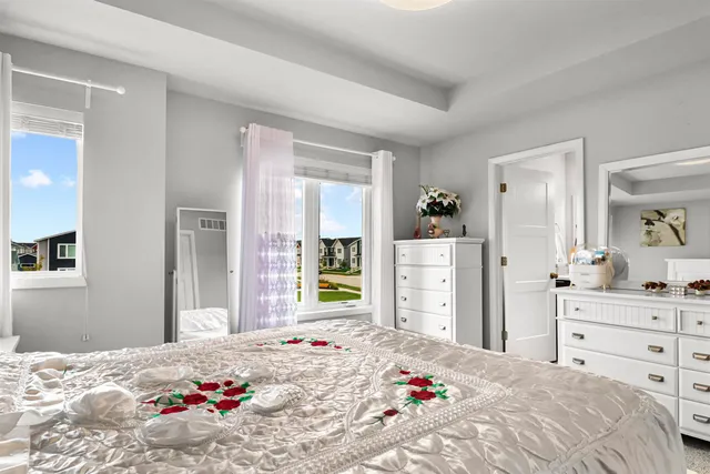 $425,000 | 5912 Minong Lane, Fitchburg, WI 53711